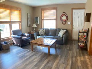 4 4 Cozy Baraboo Bungalow